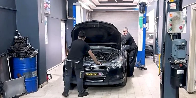 Opel Astra з майже 200 тис. км: 1.3 CDTi довелося розібрати через проблеми з оливою, антифризом і запуском Opel Astra з майже 200 тис. км: 1.3 CDTi довелося розібрати через проблеми з оливою, антифризом і запуском
